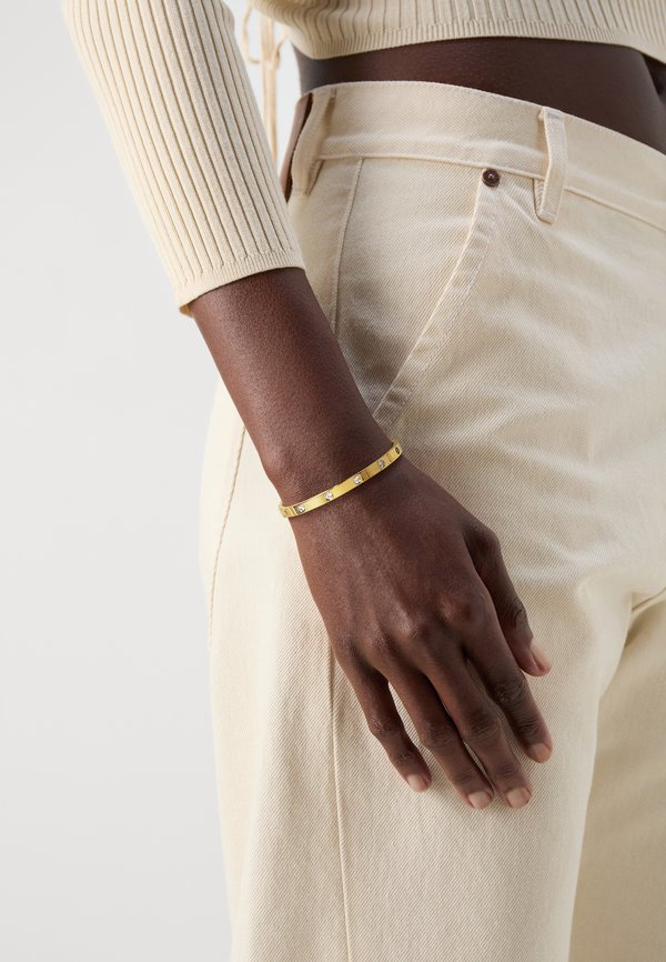 BANGLE BRACELET ESSENTIAL - Armband