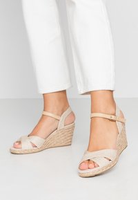 Anna Field Espadrilky - beige
