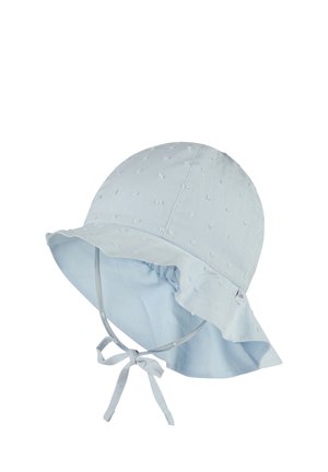 Hellblauer Babymütze mit strukturierten Punkten, gerafftem Rand und Kinnriemen, die zu einer Schleife gebunden sind.