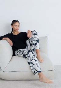 LASCANA VD PYJAMA SET - Pyjama - black