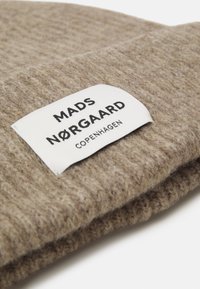 Mads Nørgaard TOSCA ANJU - Muts - roasted cashew