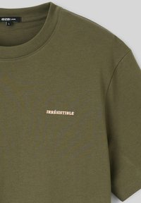 Non sélectionné, vert kaki