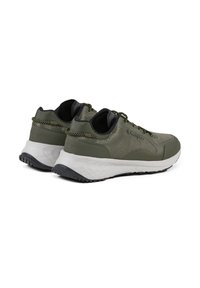 Scarpe da ginnastica verdi con tomaia testurizzata, accenti neri, dettagli riflettenti e una suola intermedia bianca. Presentano lacci resistenti e una suola in gomma.