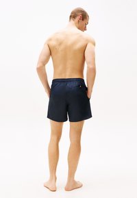 Tommy Hilfiger ORIGINAL MEDIUM DRAWSTRING - Shorts da mare - desert sky