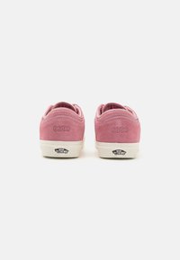 Vans ROWLEY CLASSIC UNISEX - Joggesko - pink/marshmallow