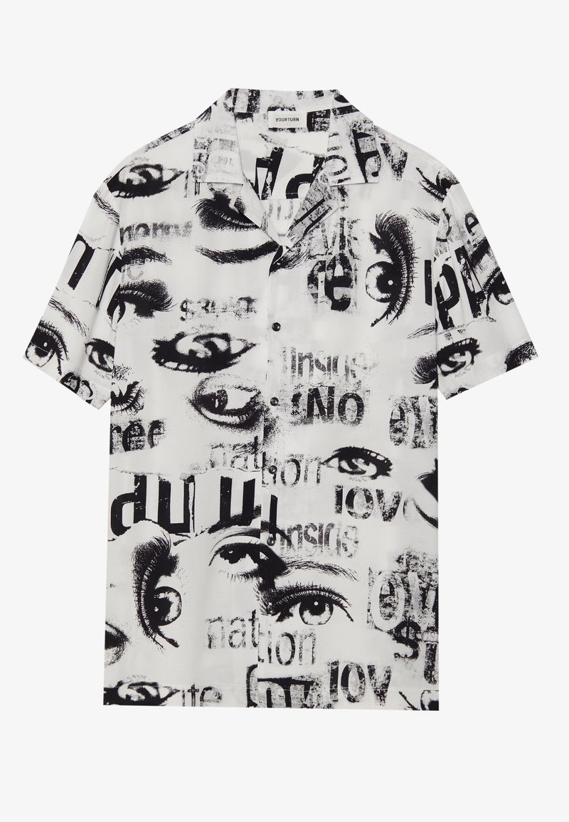 Kurzärmliges Hemd aus weißem Stoff mit einem schwarz-weißen grafischen Muster von Augen und Text. Entspanntes Kragendesign und Knopfverschluss vorne.