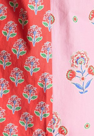 Joules, REGULAR FIT - IRIS SLEEVELESS FRILL NECK SHIRT . - Blúzka - pink orange