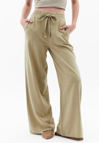 HOHE TAILLE LEINENMISCHUNG - Pantalones - slate green