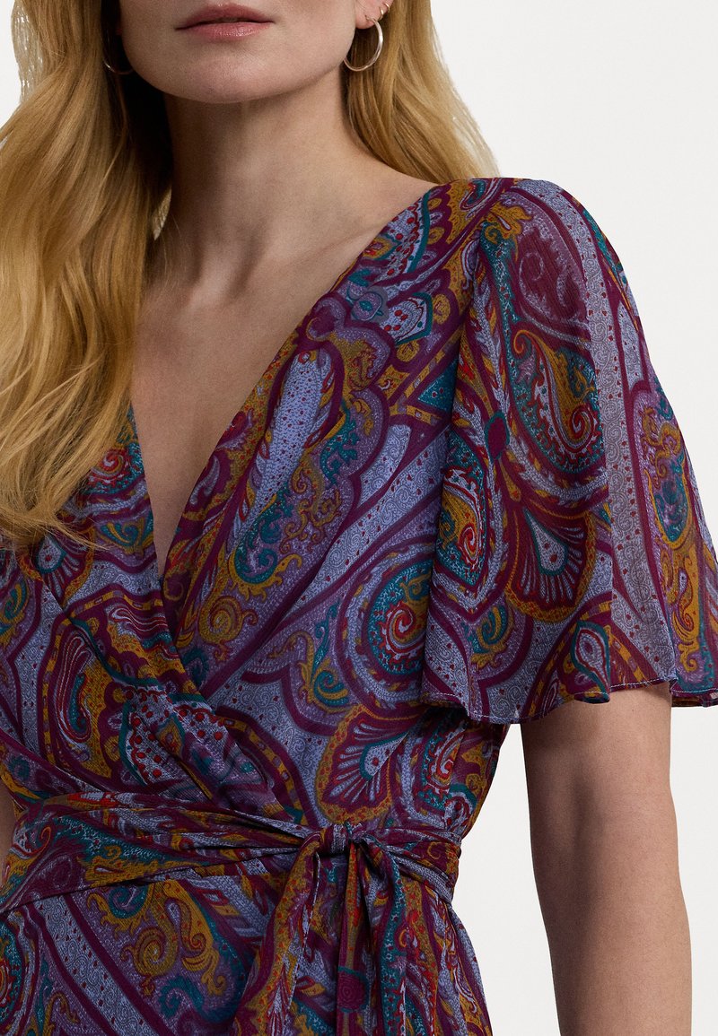 Lauren Ralph Lauren PAISLEY BELTED CRINKLE GEORGETTE DRESS - Day dress -  fuchsia multi/purple - Zalando.co.uk