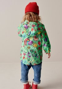 Thumbnail Image 3