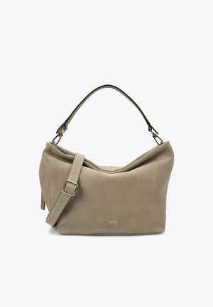 Bolso de ante en tono topo claro con diseño holgado. Cuenta con una correa de hombro resistente y una correa cruzada desmontable. Presenta una marca sencilla.