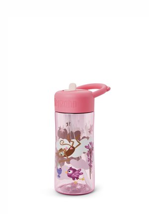 Rosa Trinkflasche aus Kunststoff mit Klappdeckel, mit einem Design eines Affen und Vogels vor transparentem Hintergrund mit lila Akzenten.