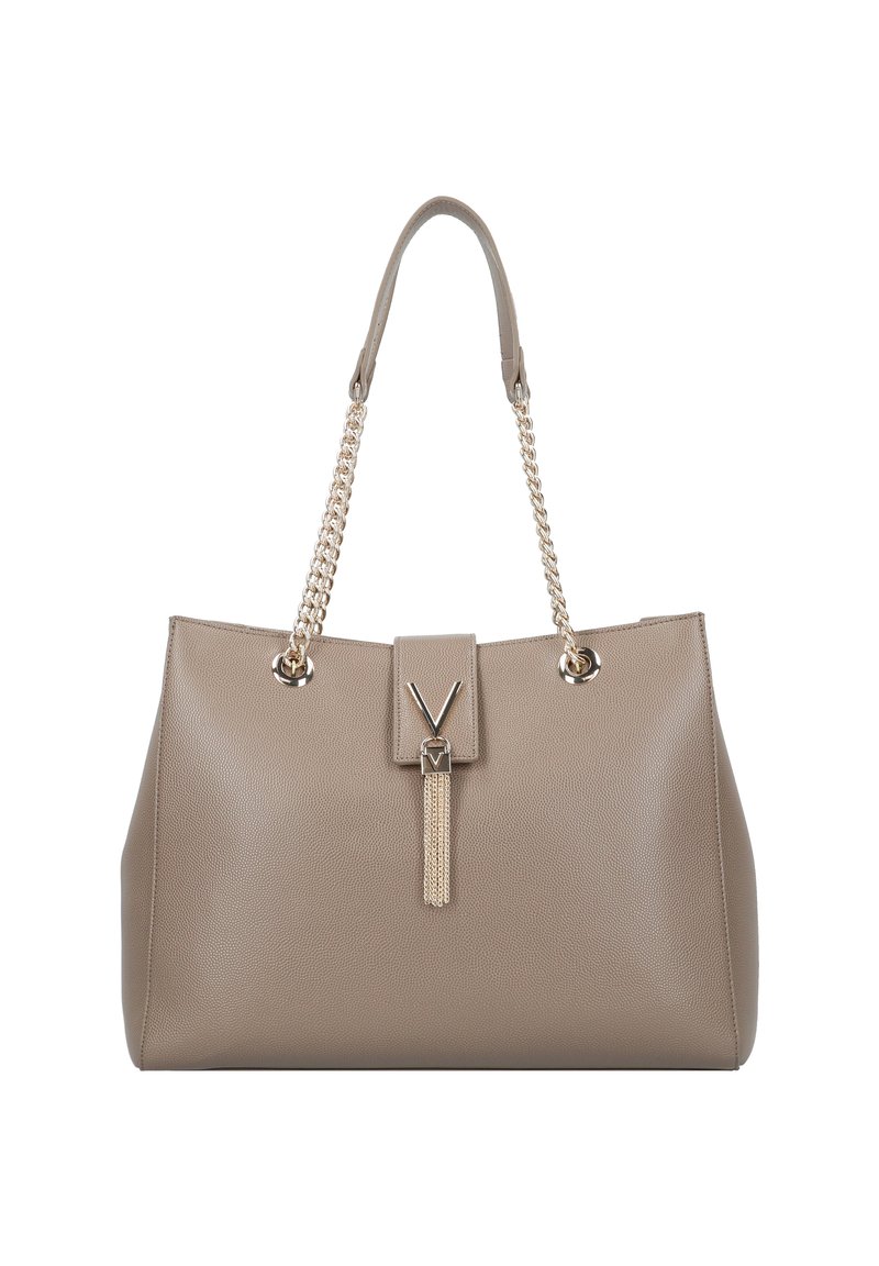 Beige läder tote-väska med kedjehandtag, med en framknäppning, fransdetalj och en kornig textur. Strukturerad form med ett rymligt innermått.