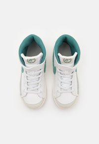 Nike Sportswear BLAZER MID '77 UNISEX - High-top trainers - summit white/bicoastal/phantom/light pumice