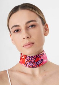 Codello Halsdoek - rot