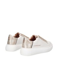 ALEXANDER SMITH Sneakers basse - bianco