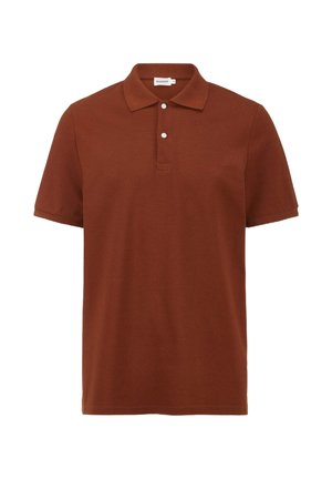 Eisenbraunes Poloshirt mit kurzen Ärmeln, Kragen und zwei weißen Knöpfen an der Knopfleiste, schlichtes Design, keine Muster oder Logos sichtbar.