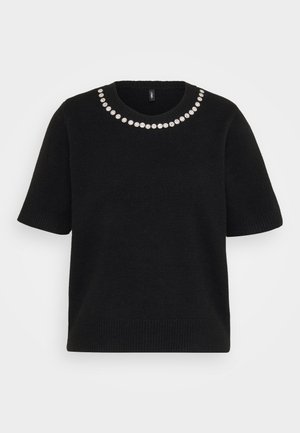 Svart kortärmad stickad tröja med rund halsringning prydd av en enda rad små vita blommor.