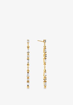 Boucles d'oreilles longues en or avec des pierres précieuses transparentes rectangulaires et carrées alternées dans un motif vertical, une boucle présentée en vue latérale.