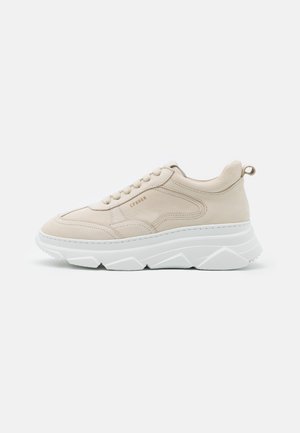 Baskets basses - beige