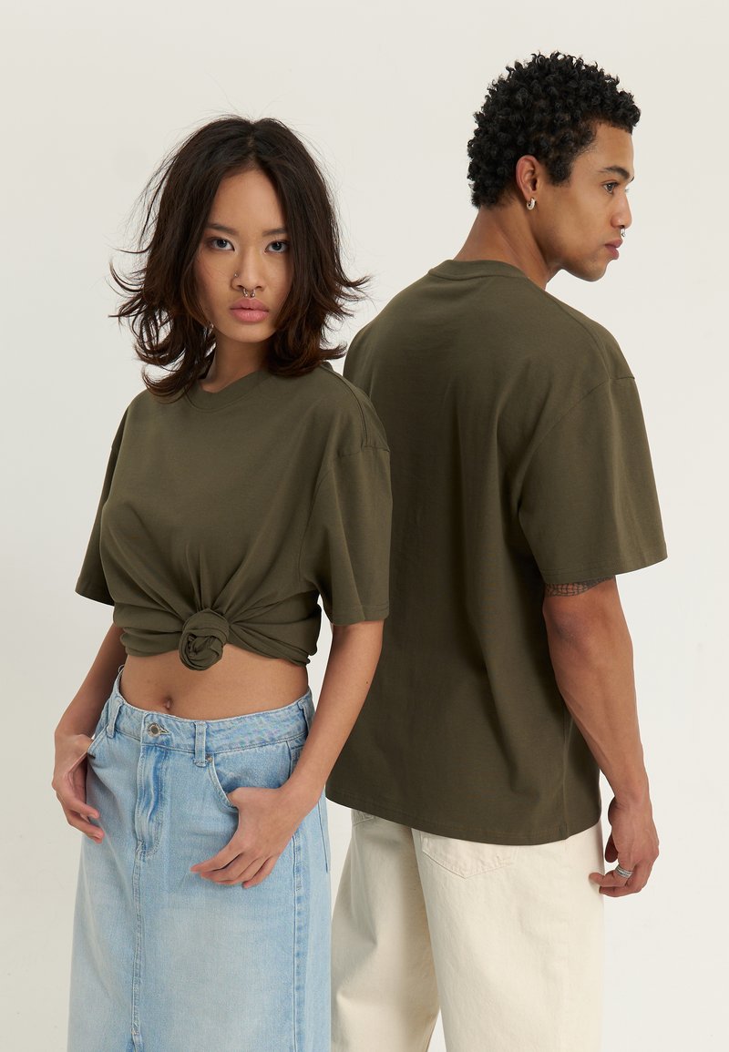 YOURTURN UNISEX BASIC OVERSIZED T-SHIRT - Basic póló - khaki