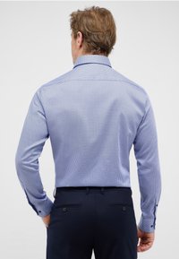 Eterna BAUMWOLLHEMD - MODERN FIT - Camicia - blau