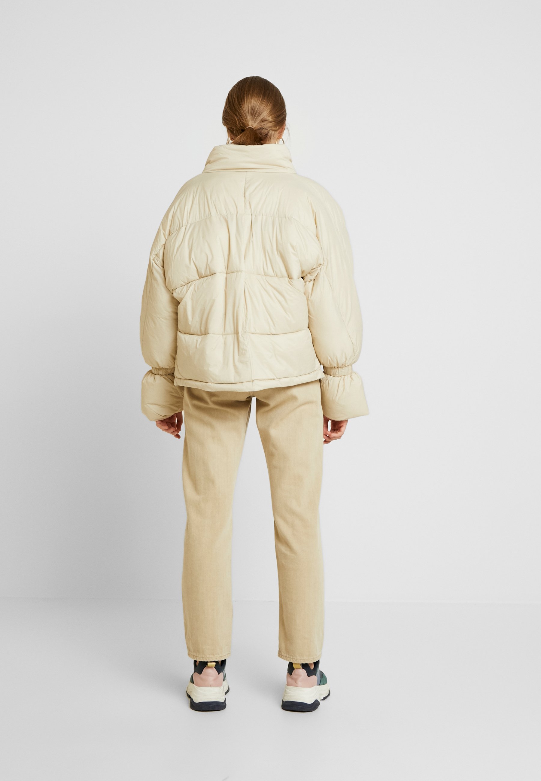 ELASTIC DETAIL PUFFER JACKET Winterjas beige ELASTIC DETAIL PUFFER JACKET Winterjas beige