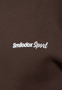 Smilodox Jersey con capucha - braun