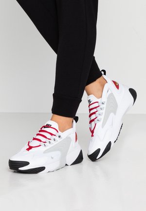 Sneakers - white