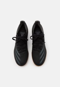adidas Performance Halowe buty piłkarskie