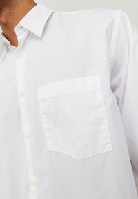 Jack & Jones JORBILL OVERSIZE UNISEX - Camisa - bright white
