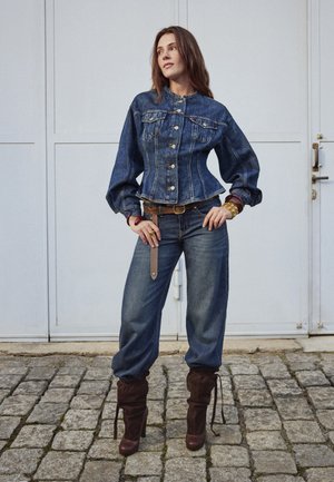 Levi's® LOW LOOSE - Jeansy Straight Leg