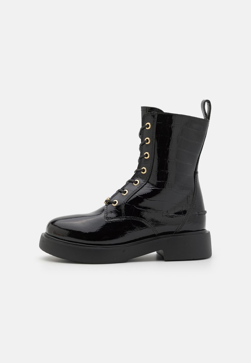 Love Moschino NEW CITY LOVE - Botas de tornozelo com plataforma - nero