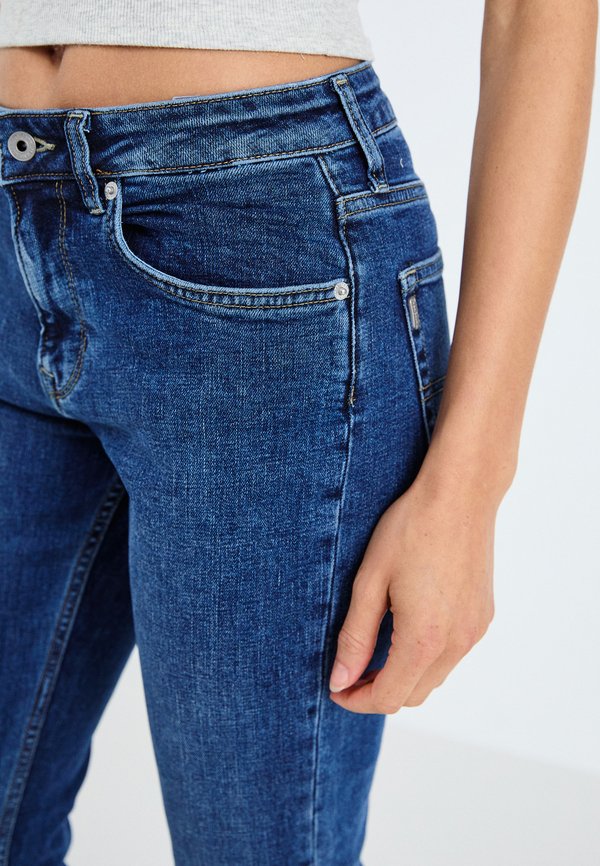 STRAIGHT MARY - Straight leg jeans - denim4