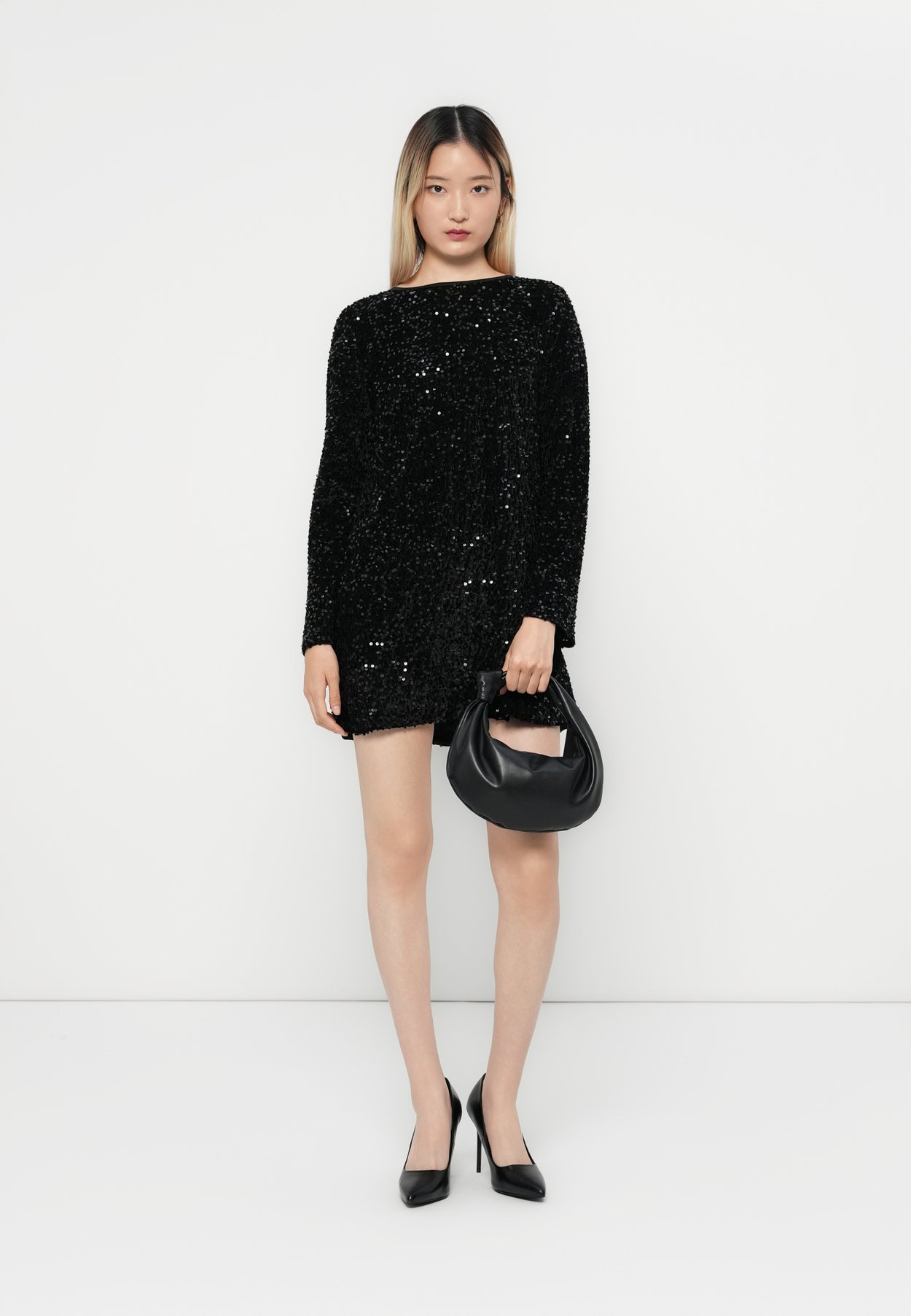 ONLANIKA Short