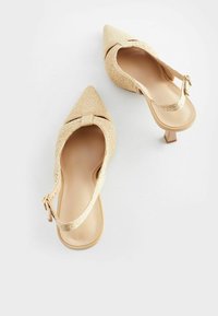 Next Pumps - natural