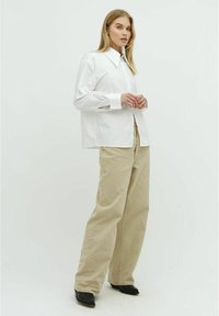 mbyM KIALA-M - Camicia - white