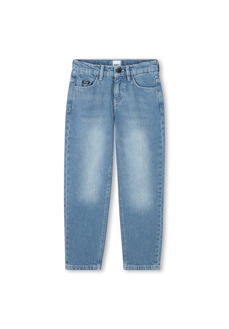 Pantaloni in denim blu chiaro con taglio dritto, cinque tasche, chiusura con bottone e etichetta con logo in vita. Tessuto con effetto sbiadito.
