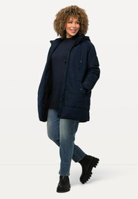 Ulla Popken HYPRAR FULLY  - Zimní kabát - marine