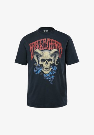 Zwart katoenen t-shirt met een centrale schedelafbeelding met hoorns, versierd met rode en blauwe tekst: "Hellbound" en "Drive By The Devil."