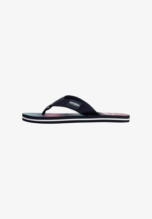 Tongs noires avec une bride texturée, motif multicolore sur la semelle, et une semelle épaisse avec des rayures blanches horizontales.