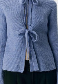 Object OBJPARVI NOOS - Cardigan - jacaranda