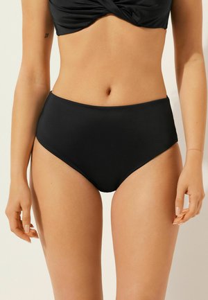 Bas de bikini noir taille haute avec une texture lisse, présentant un design simple et épuré sans matériel ou accents visibles.