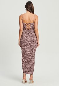 BWLDR CASSI  - Cocktailjurk - pink abstract leopard print