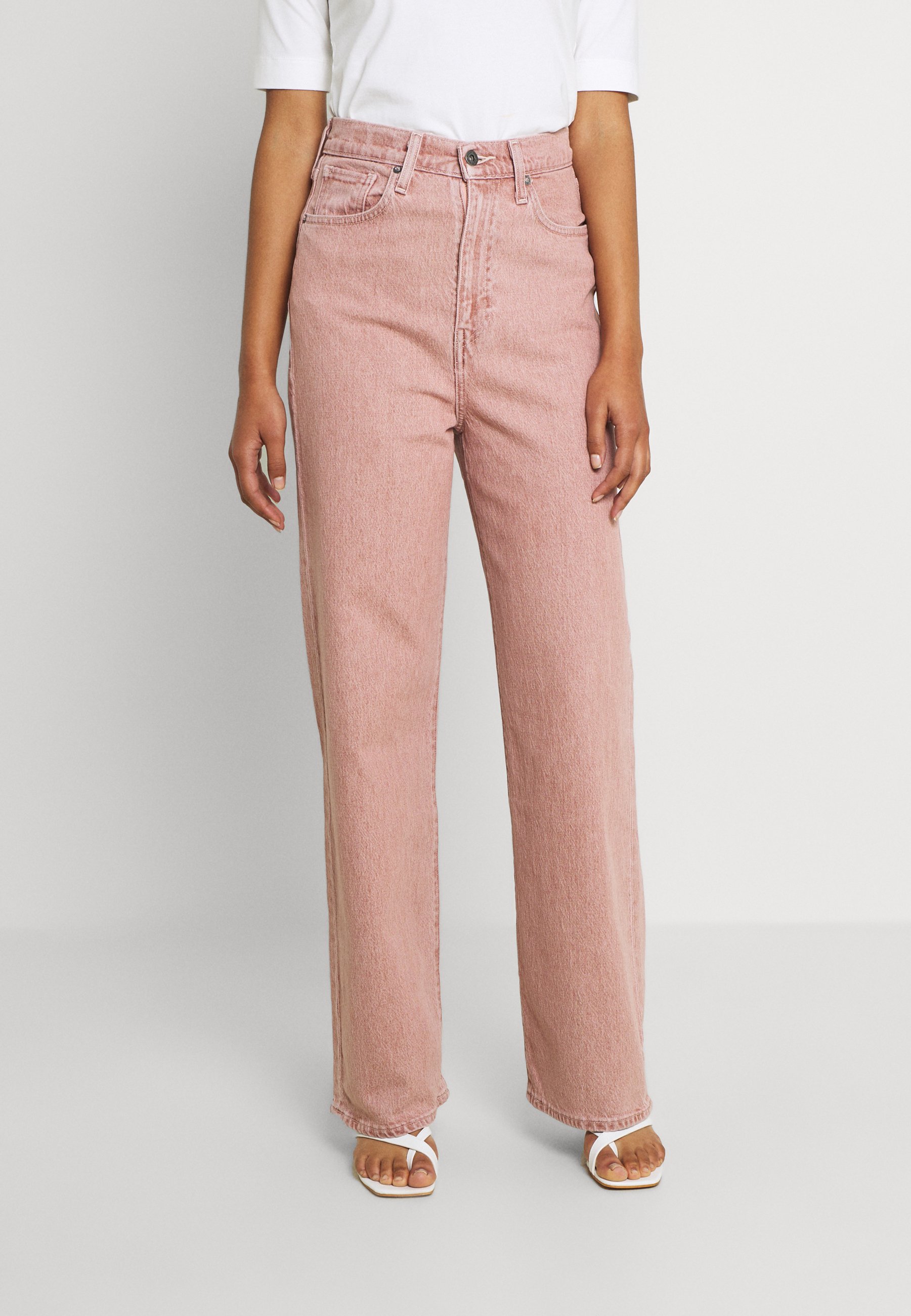 Straight leg jeans 