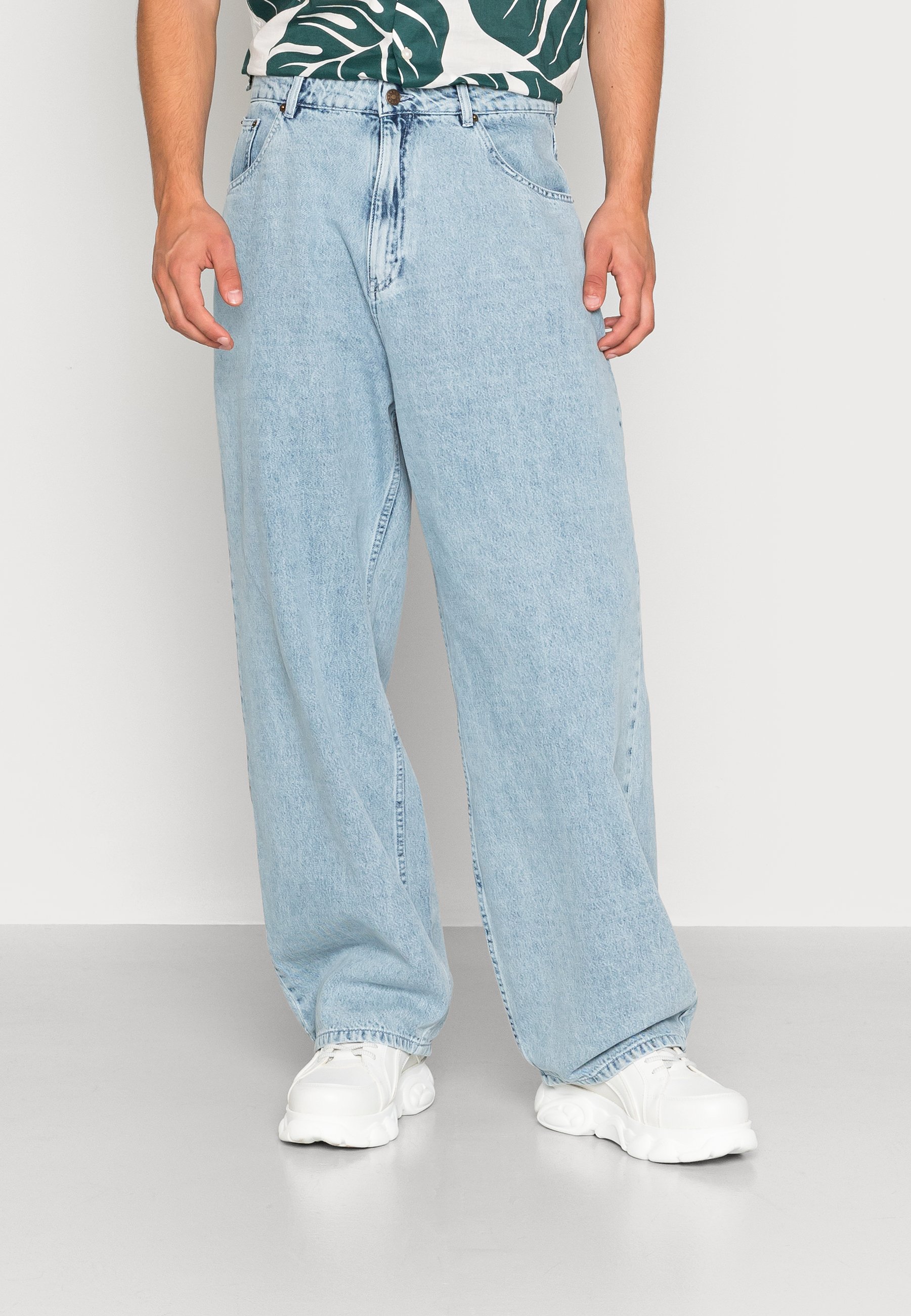 Relaxed fit jeans - light denim blue 