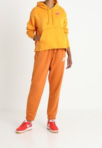 Nike Sportswear Luvtröja - yellow