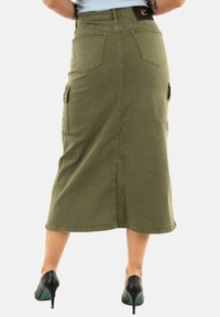 LOLA CASADEMUNT Falda vaquera - vert