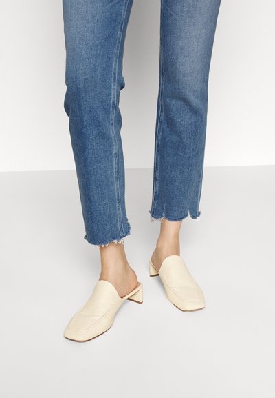 Paige CINDY - Prigludę džinsai - blue denim