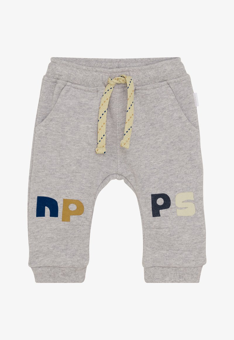 Hellgraue Kleinkind-Sweatpants mit gerippten Bündchen, seitlichen Taschen, creme- und blauen Kordelzügen sowie mehrfarbigen Buchstaben "NPS" an den Beinen.